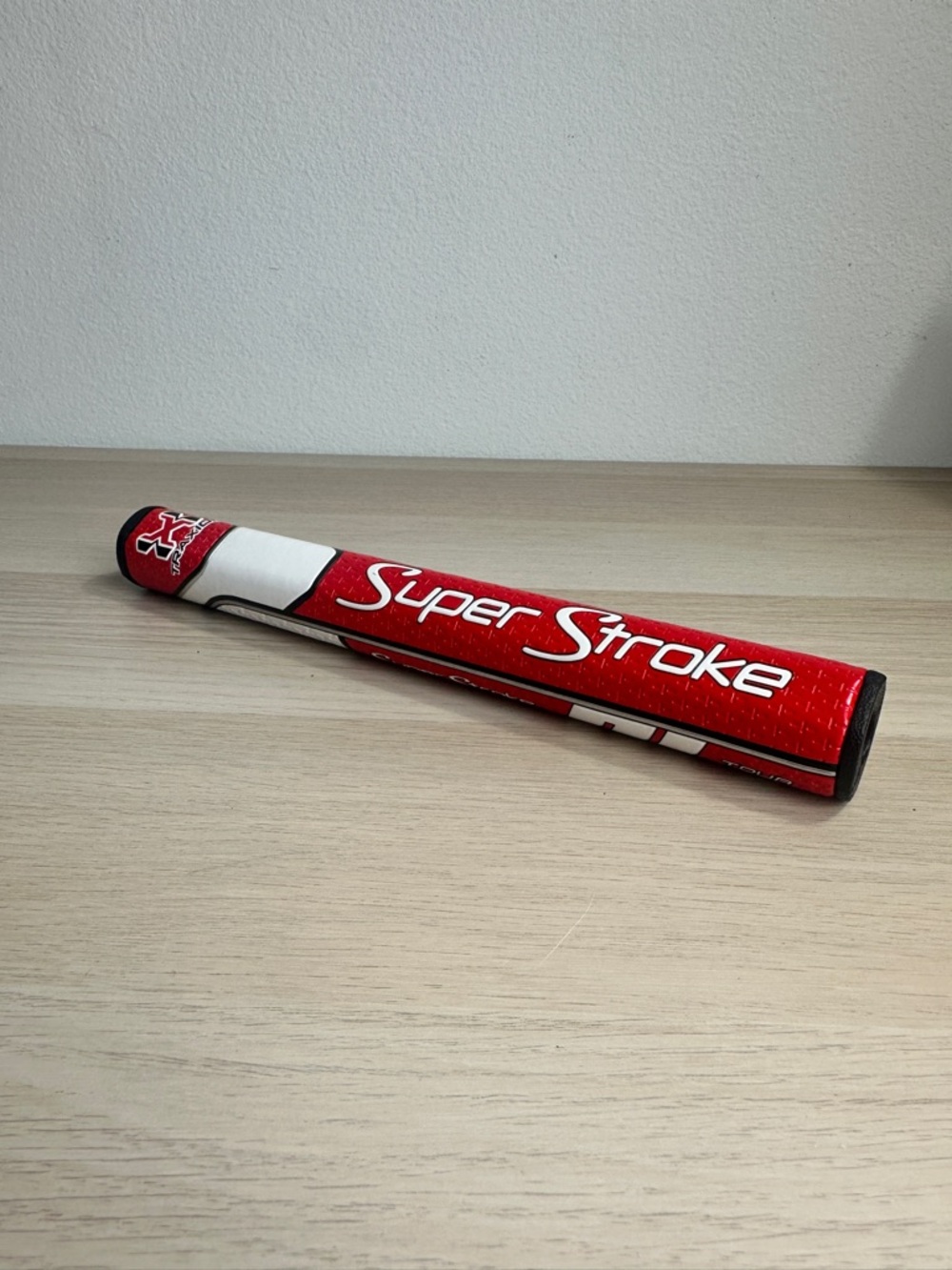 SuperStroke Traxion Flatso 3.0 Putter Grip - Red/White
